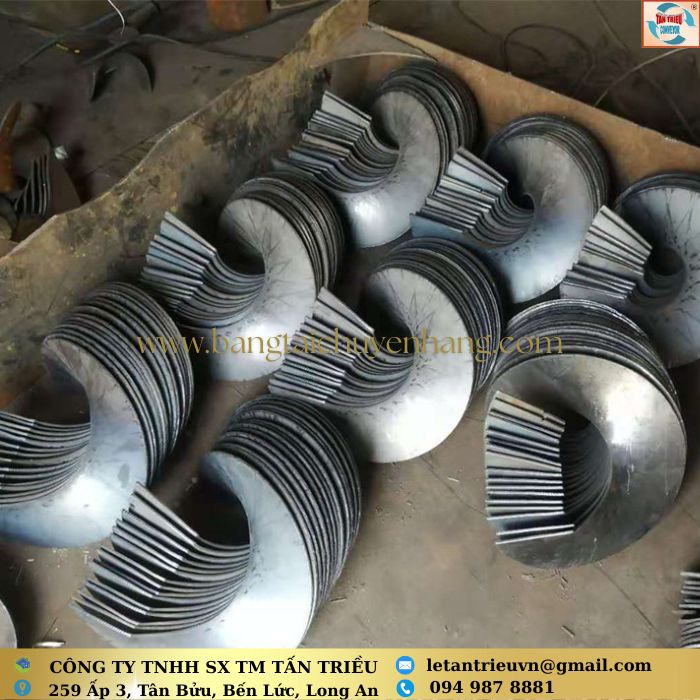 Gia Công Cánh Vít Tải